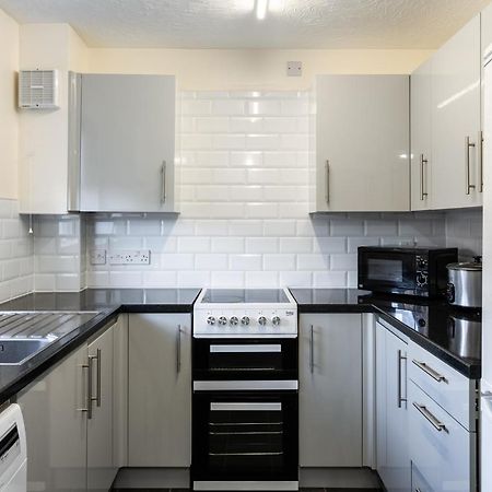 Modern 2 Bed House- Free Parking And Close To The Centre Μπρίστολ Εξωτερικό φωτογραφία