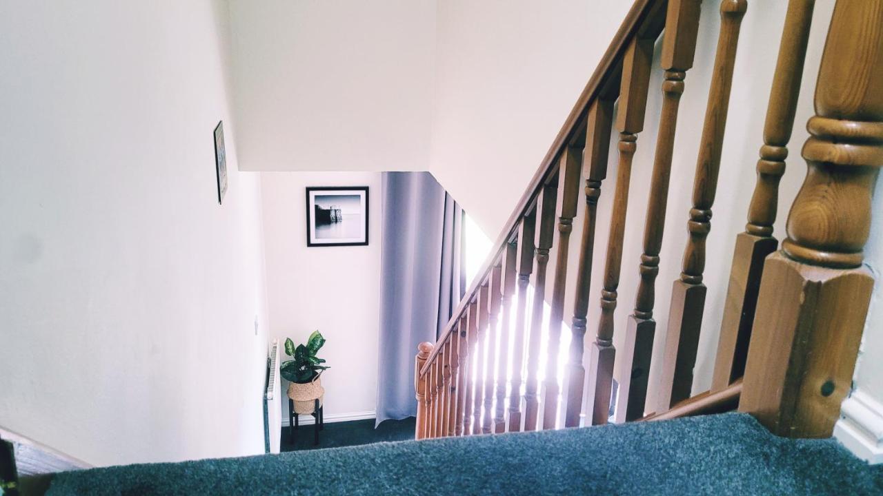 Modern 2 Bed House- Free Parking And Close To The Centre Μπρίστολ Εξωτερικό φωτογραφία
